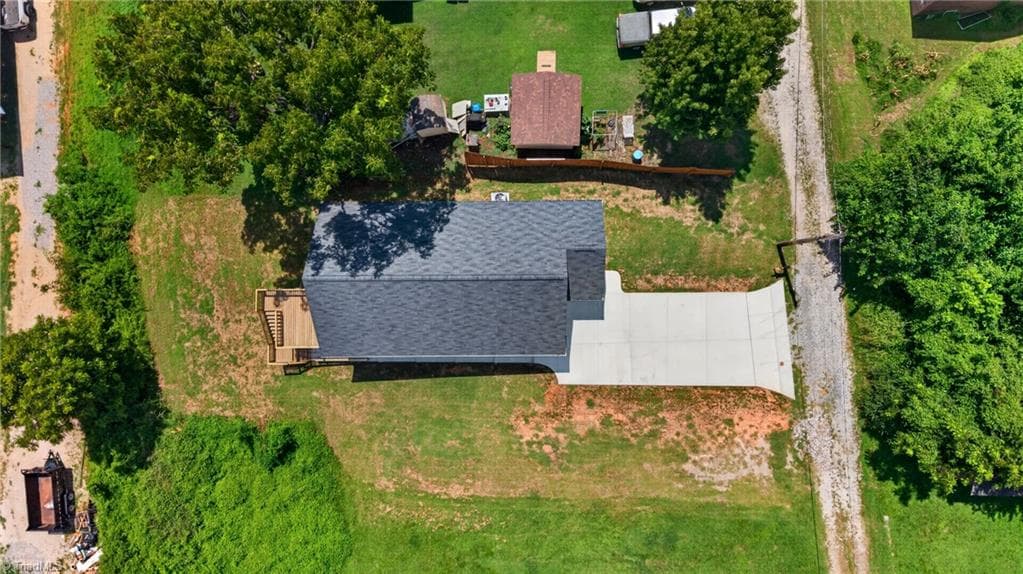 Stick/Site Built at 1313 Kearns Alley, High Point NC 27260, photo 40 of 42