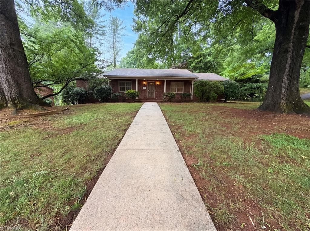 3010 Hope Valley Road, Winston-Salem NC 27106