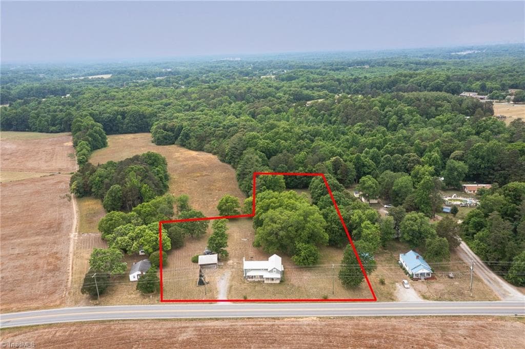 Stick/Site Built at 4681 Gumtree Road, Winston-Salem NC 27107, Winston-Salem, photo 38 of 42