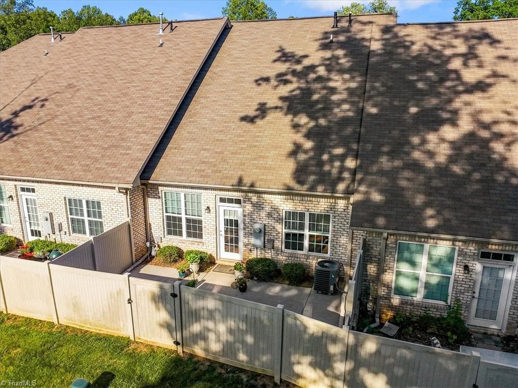 Stick/Site Built at 5 Pisgah Forest Circle, Greensboro NC 27455, photo 36 of 38