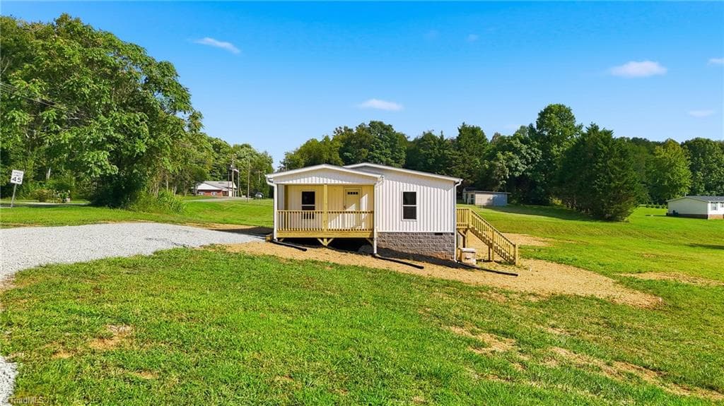 Manufactured Home at 103 Maple Glen Court, State Road NC 28676, State Road, photo 5 of 90