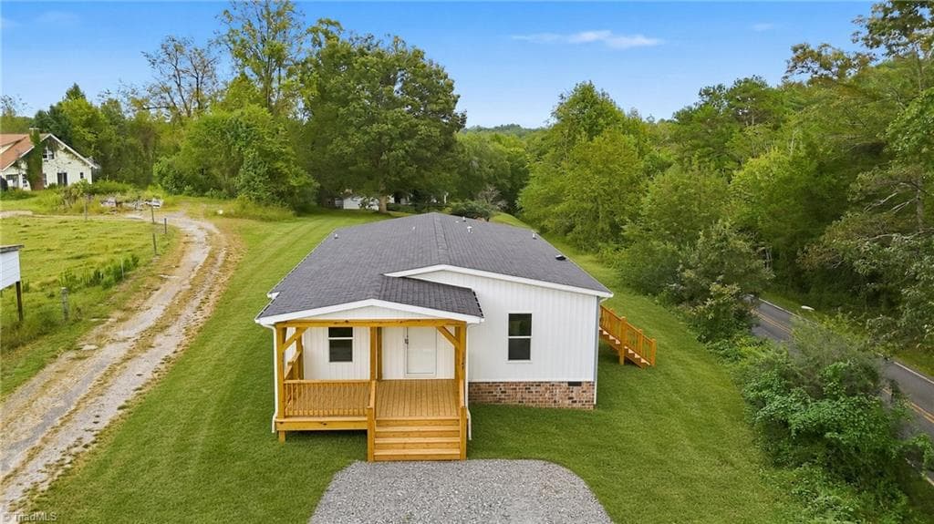 Manufactured Home at 1347 LITTLE ELKIN Church Road, Ronda NC 28670, photo 7 of 38