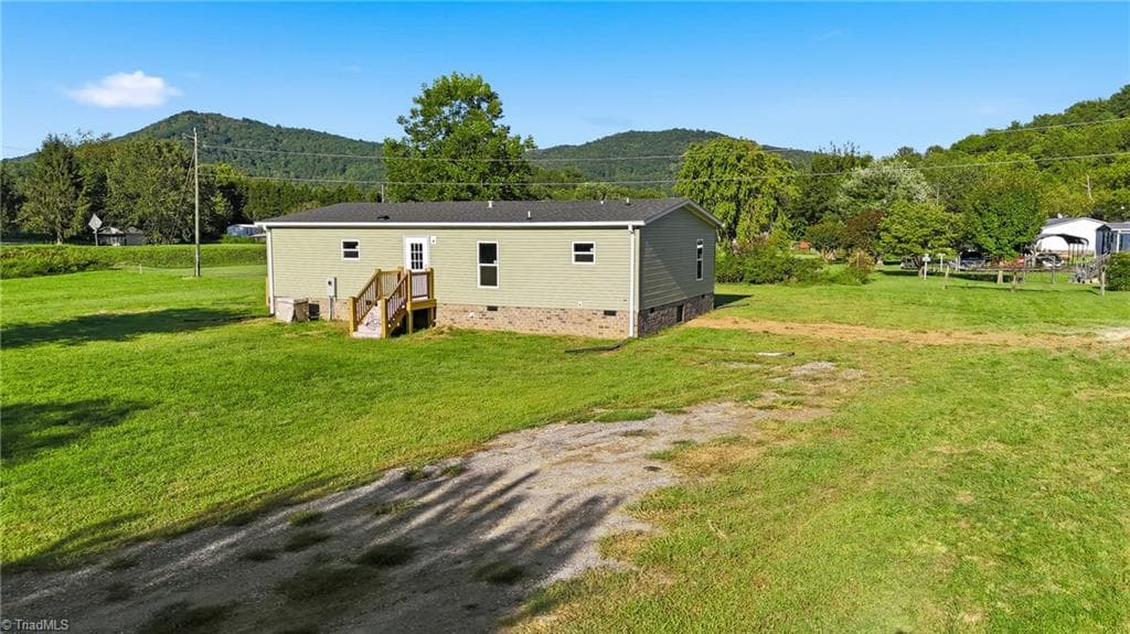 Manufactured Home at 7825 NC Highway 16, Millers Creek NC 28651, photo 39 of 41