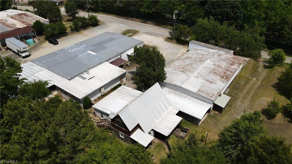 145 Bonnie Regan Road, Thomasville NC 27360