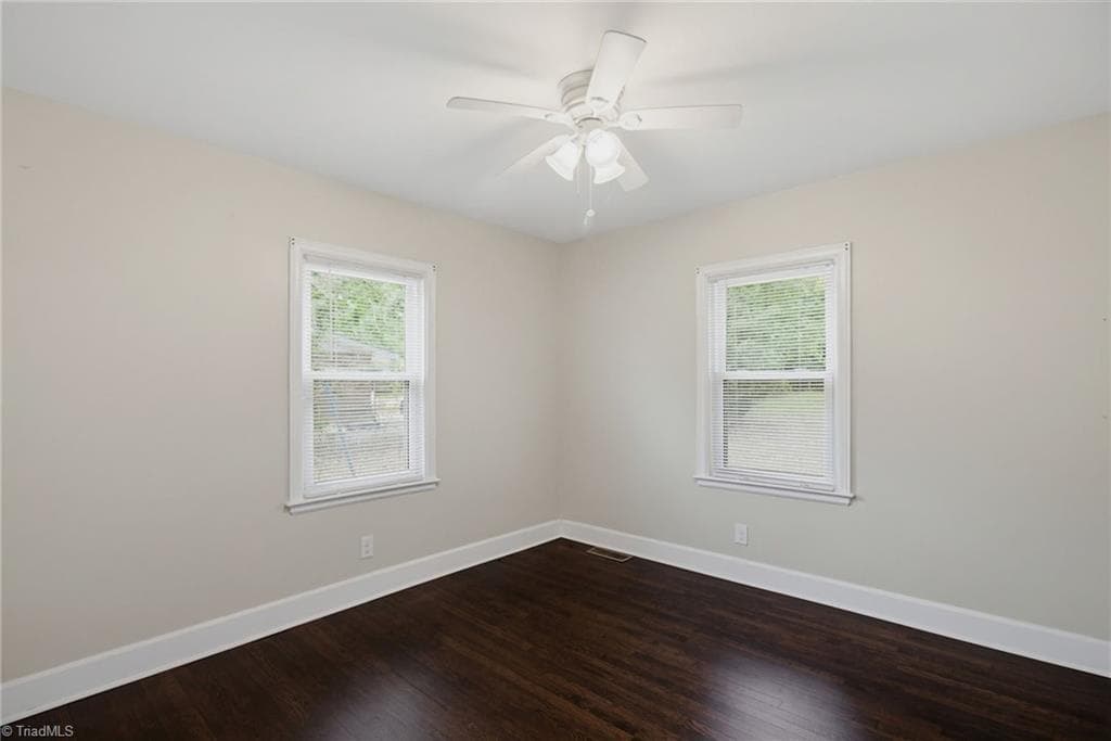Stick/Site Built at 319 Dogwood Circle, High Point NC 27260, photo 22 of 30