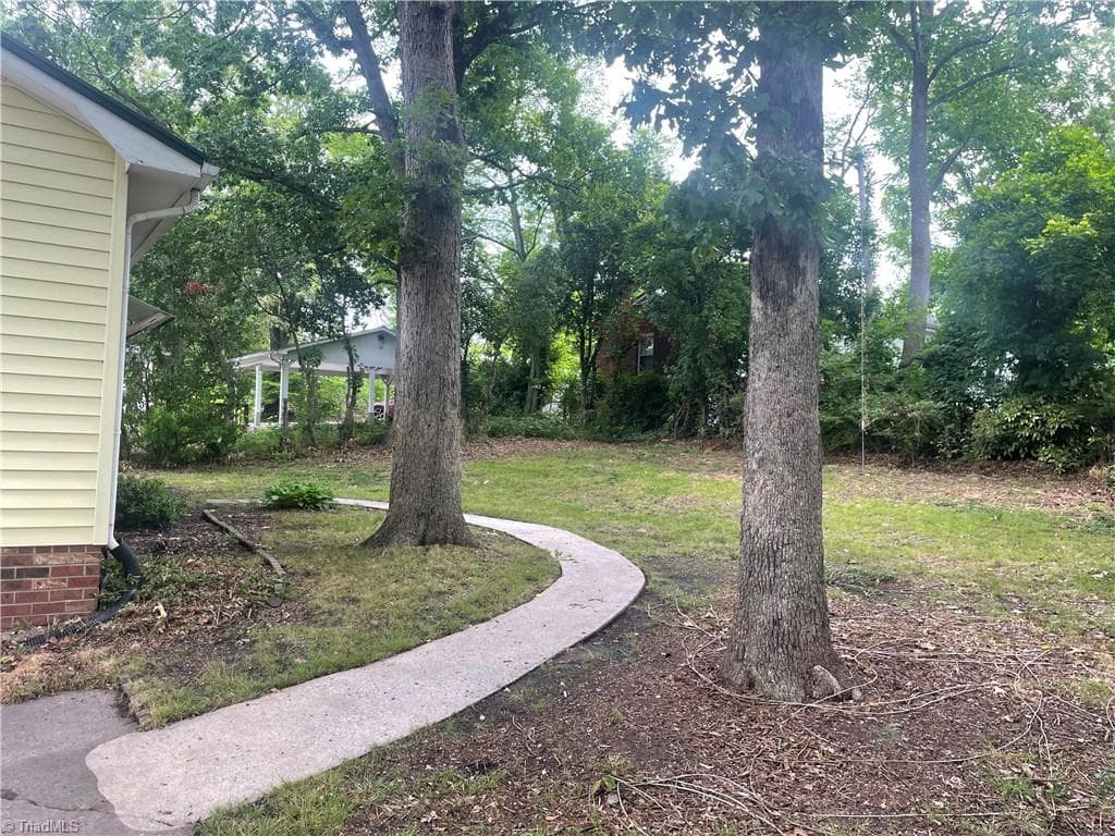 Stick/Site Built at 411 Kern Street, Thomasville NC 27360, photo 4 of 18