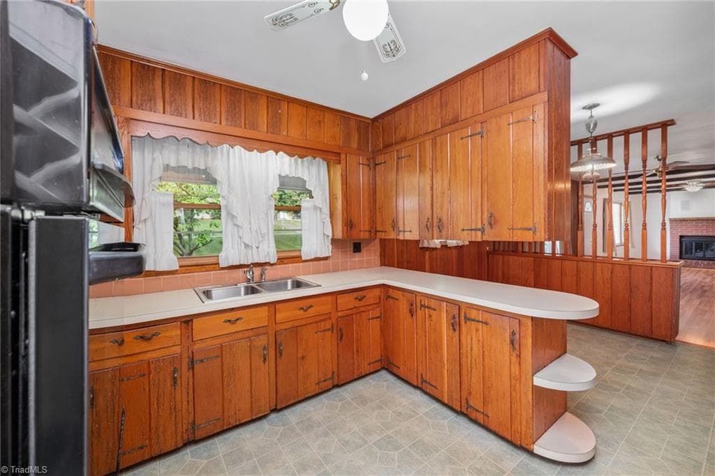 Stick/Site Built at 243 Farmingdale Avenue, Winston-Salem NC 27107, Winston-Salem, photo 18 of 49