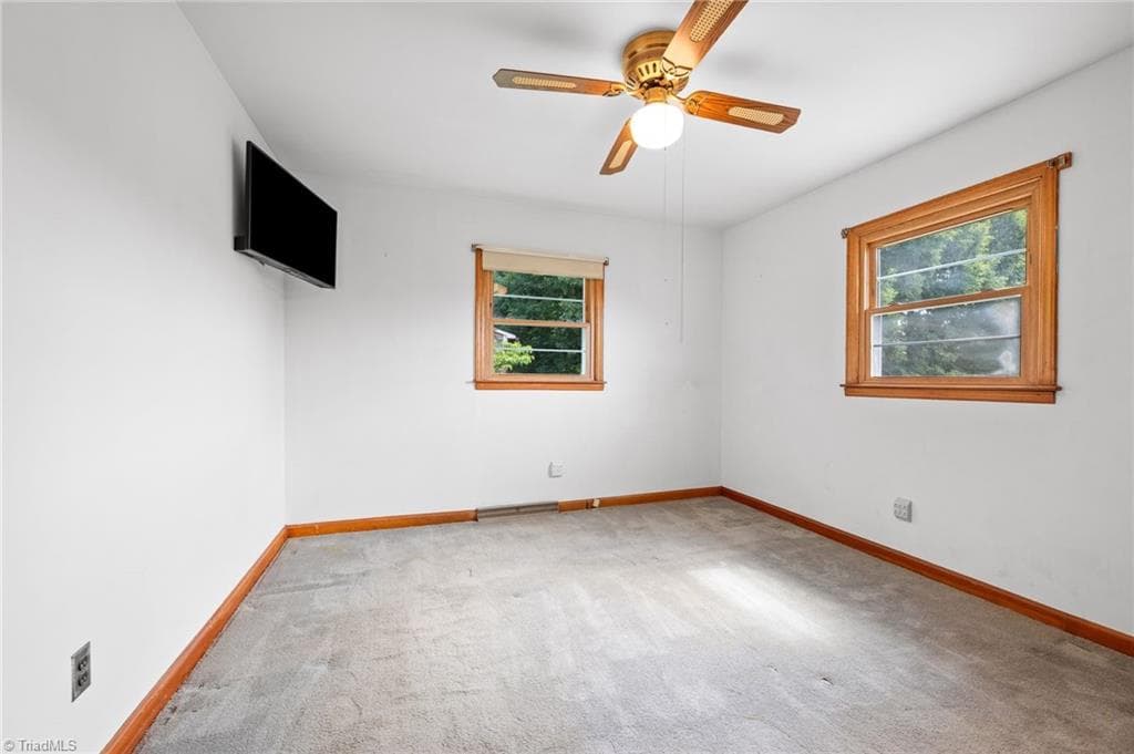 Stick/Site Built at 243 Farmingdale Avenue, Winston-Salem NC 27107, Winston-Salem, photo 21 of 49