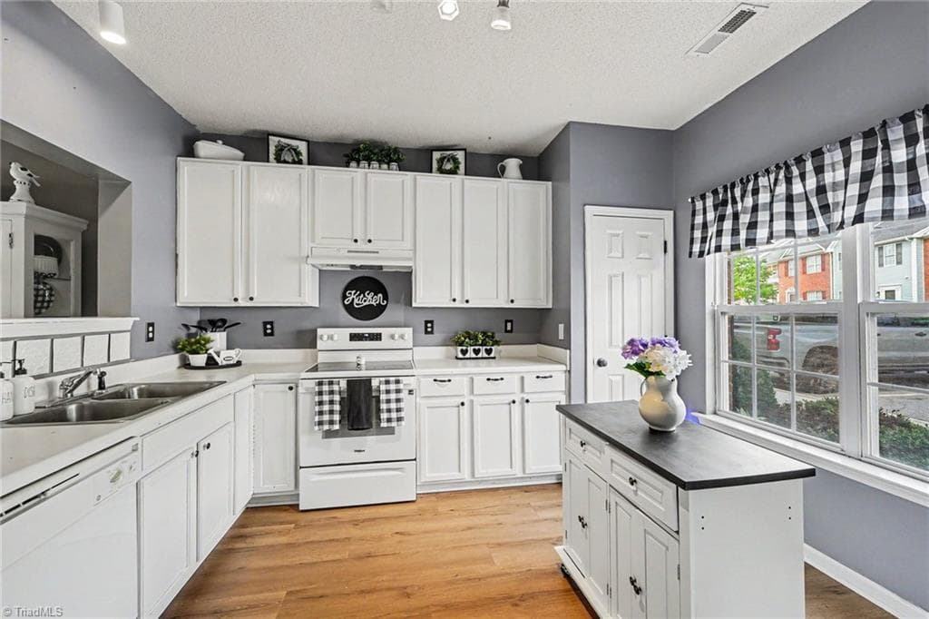 Stick/Site Built at 1406 Brittany Way, Archdale NC 27263, Archdale, photo 9 of 52