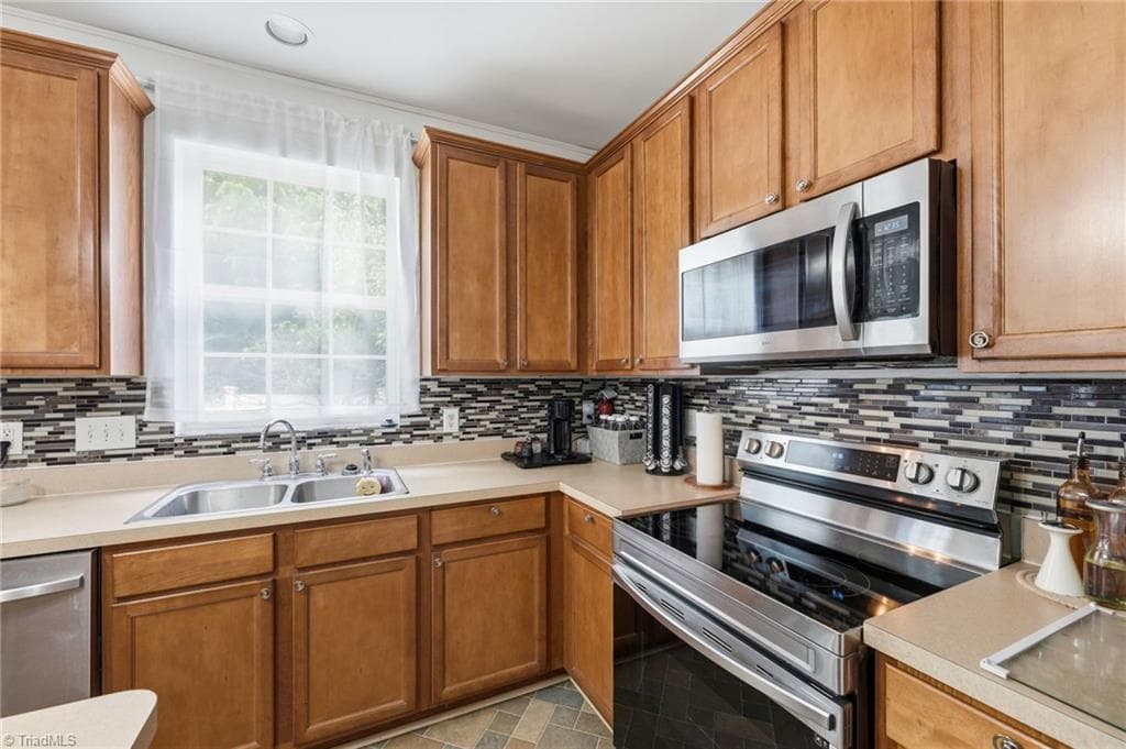 Stick/Site Built at 1107 Bethpage Drive, Mebane NC 27302, Mebane, photo 9 of 28