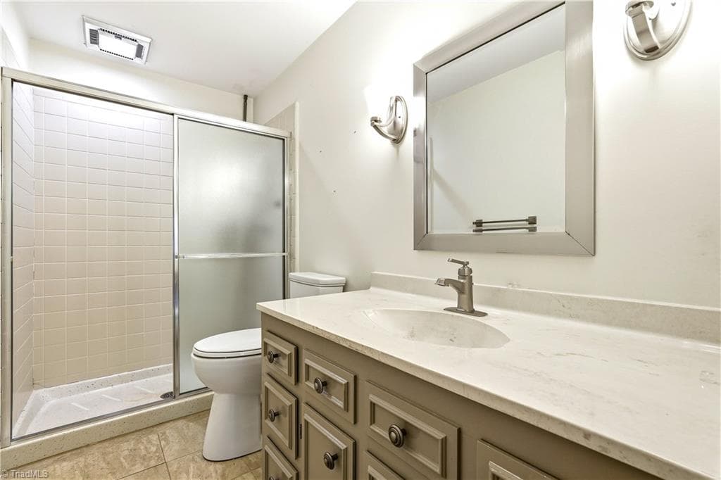 Stick/Site Built at 612 Hertford Road, Winston-Salem NC 27104, Winston-Salem, photo 12 of 48