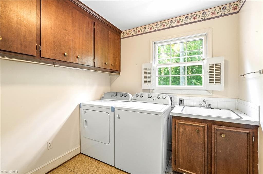Stick/Site Built at 612 Hertford Road, Winston-Salem NC 27104, Winston-Salem, photo 14 of 48