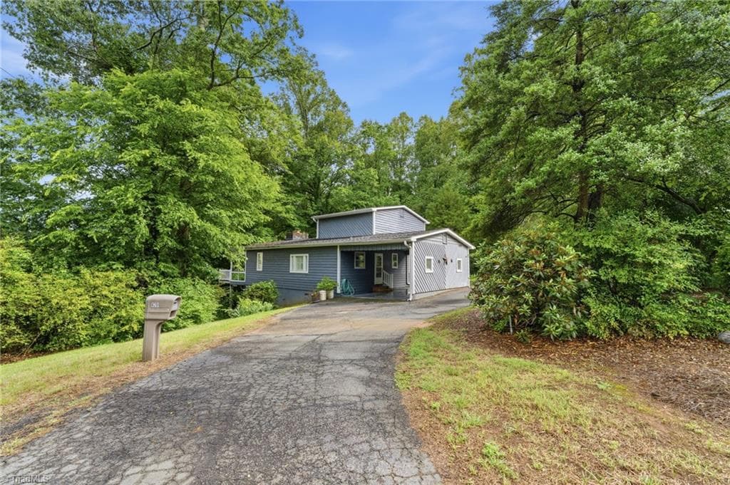 Stick/Site Built at 4701 New Walkertown Road, Walkertown NC 27051, Walkertown, photo 34 of 42