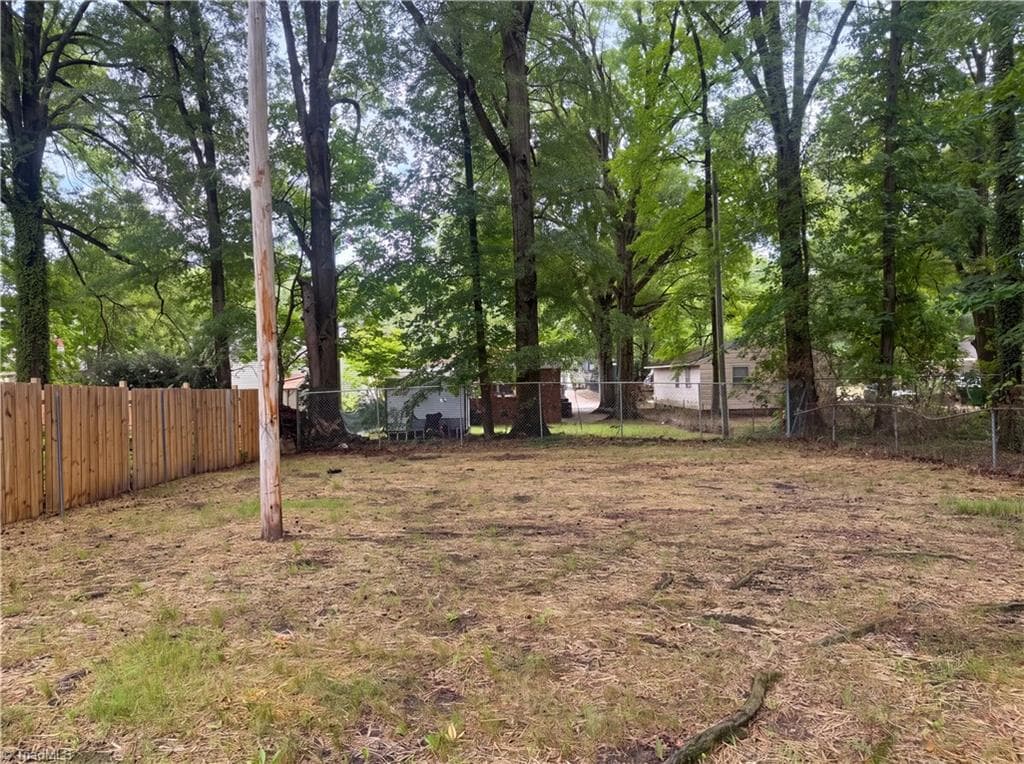 Stick/Site Built at 305 Woodbury Street, High Point NC 27260, photo 16 of 18