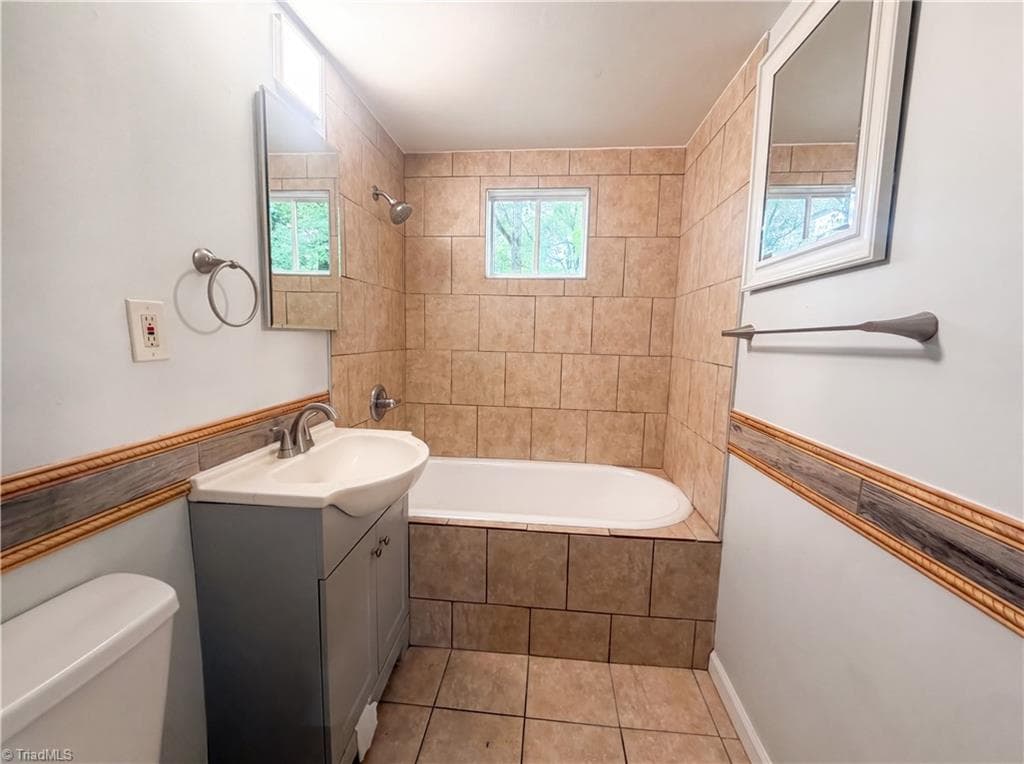 Stick/Site Built at 305 Woodbury Street, High Point NC 27260, photo 12 of 18