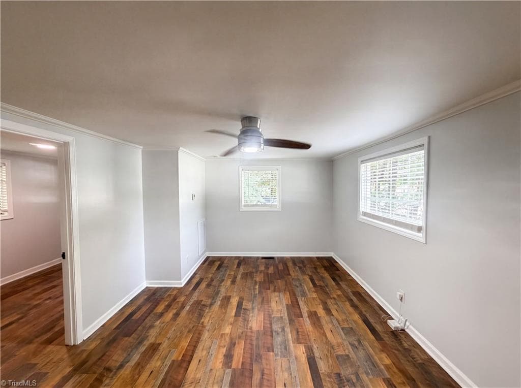 Stick/Site Built at 305 Woodbury Street, High Point NC 27260, photo 3 of 18