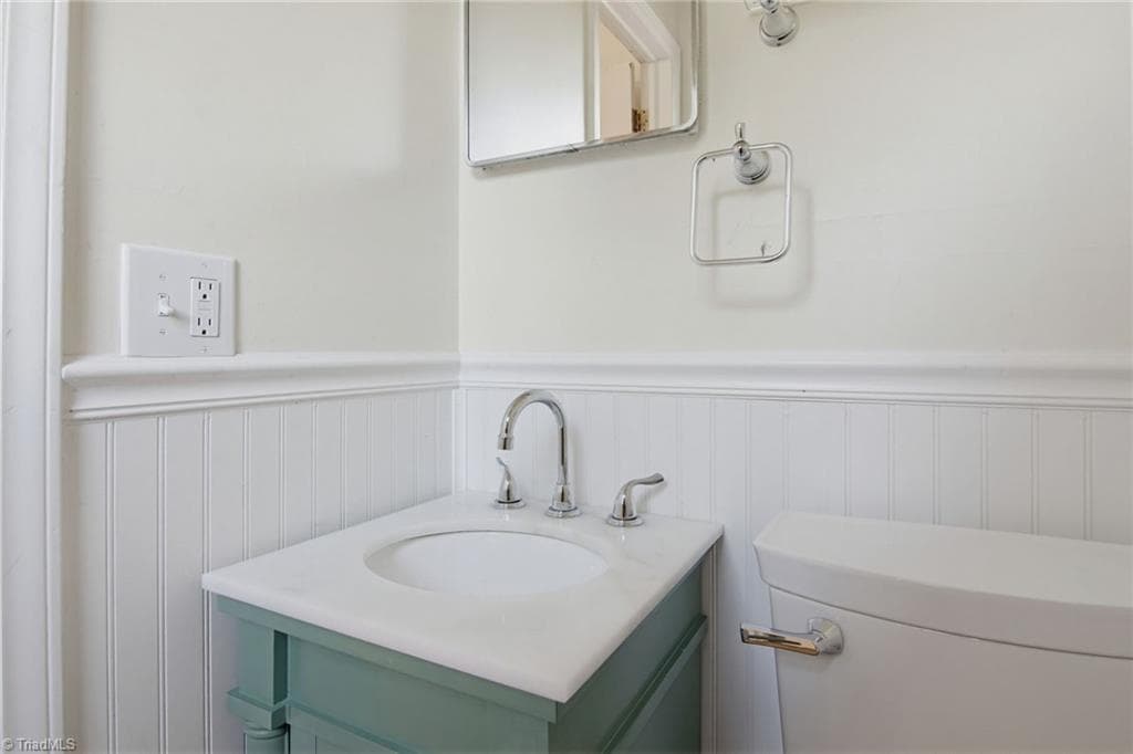 Stick/Site Built at 1132 Glennview Drive, Kernersville NC 27284, photo 15 of 33