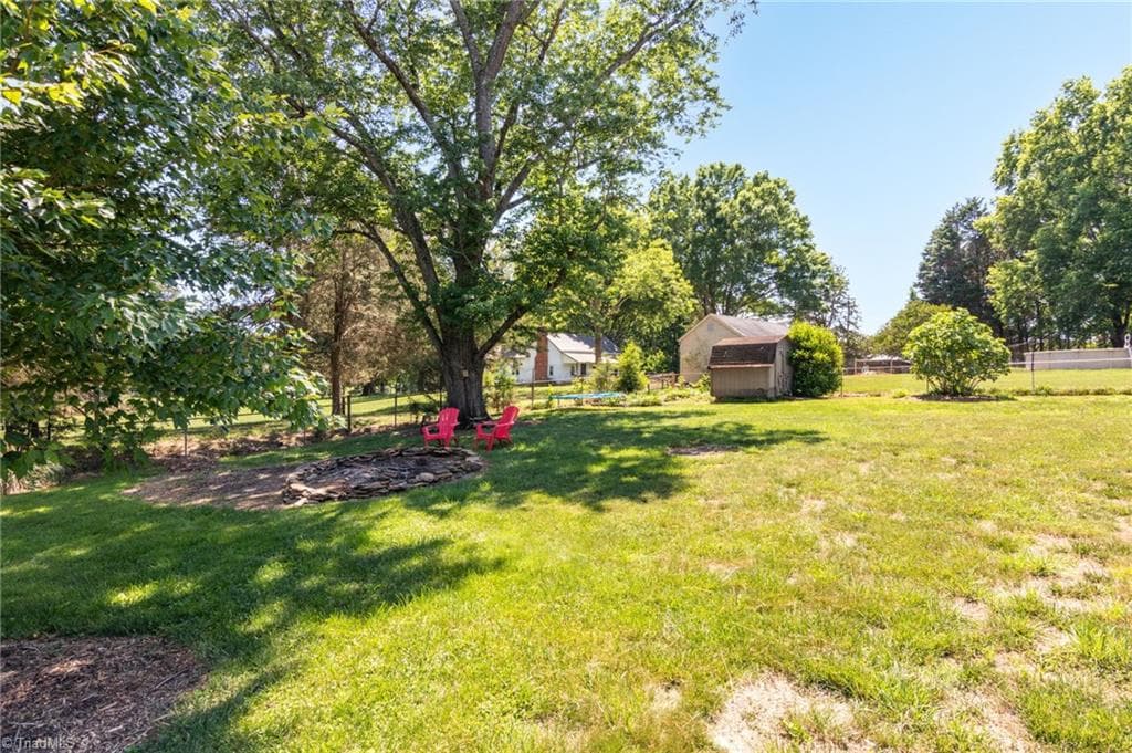 Stick/Site Built at 1132 Glennview Drive, Kernersville NC 27284, photo 25 of 33