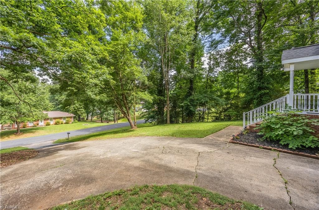 Stick/Site Built at 1346 Harvest Circle, Asheboro NC 27203, photo 6 of 36