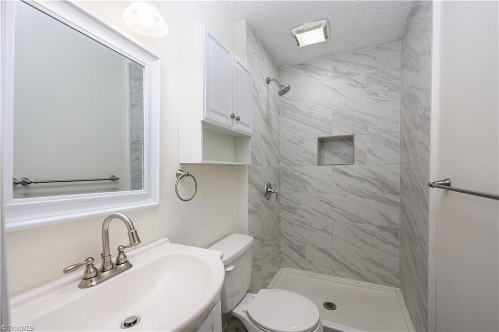 Stick/Site Built at 1346 Harvest Circle, Asheboro NC 27203, photo 16 of 36