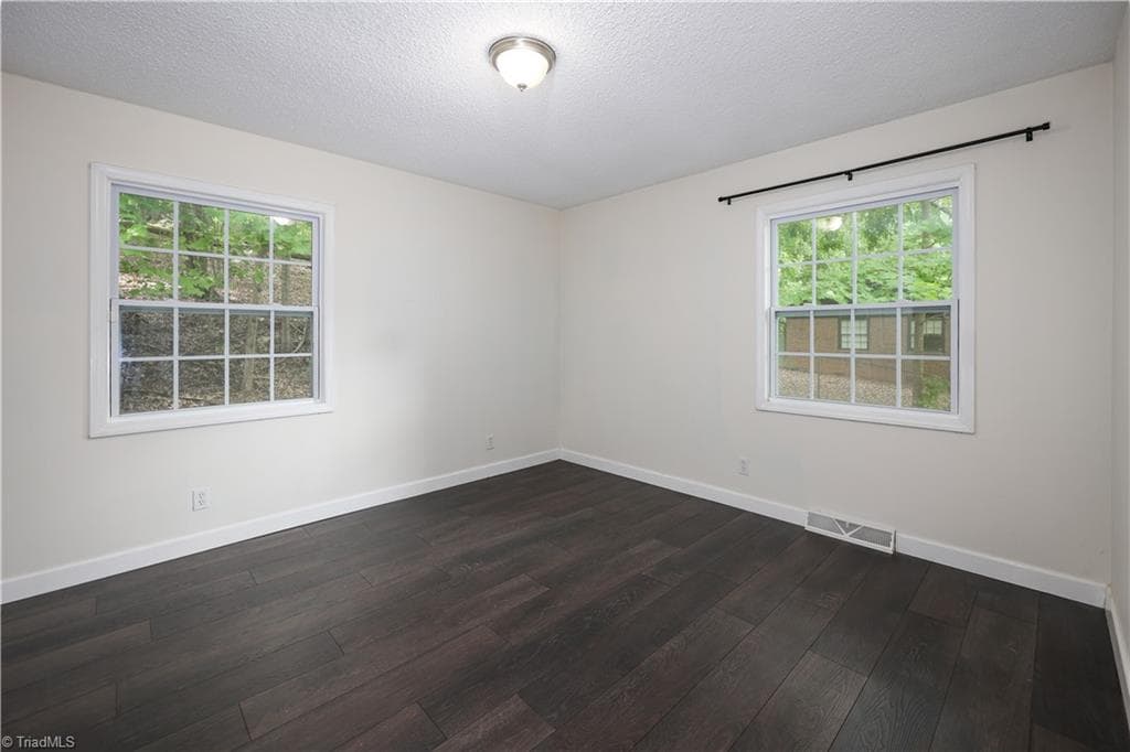 Stick/Site Built at 1346 Harvest Circle, Asheboro NC 27203, photo 14 of 36