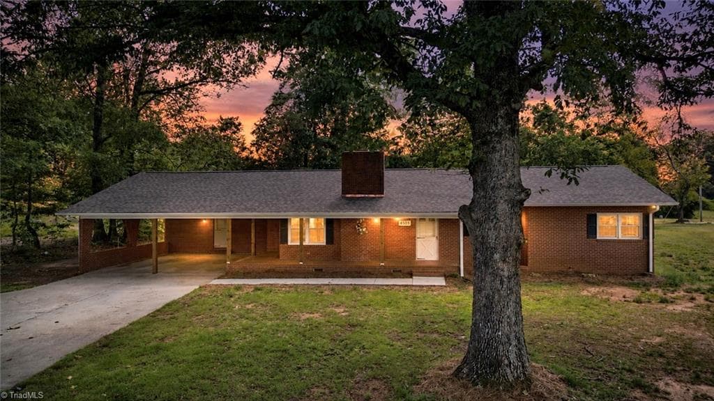 4505 US Highway 21, Hamptonville NC 27020