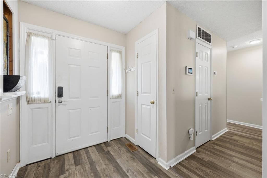 Stick/Site Built at 4032 Sherry Court, Jamestown NC 27282, Jamestown, photo 5 of 44