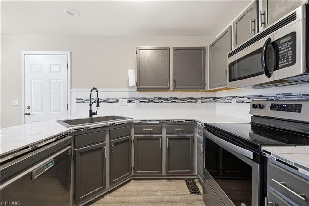 Stick/Site Built at 4032 Sherry Court, Jamestown NC 27282, Jamestown, photo 8 of 44