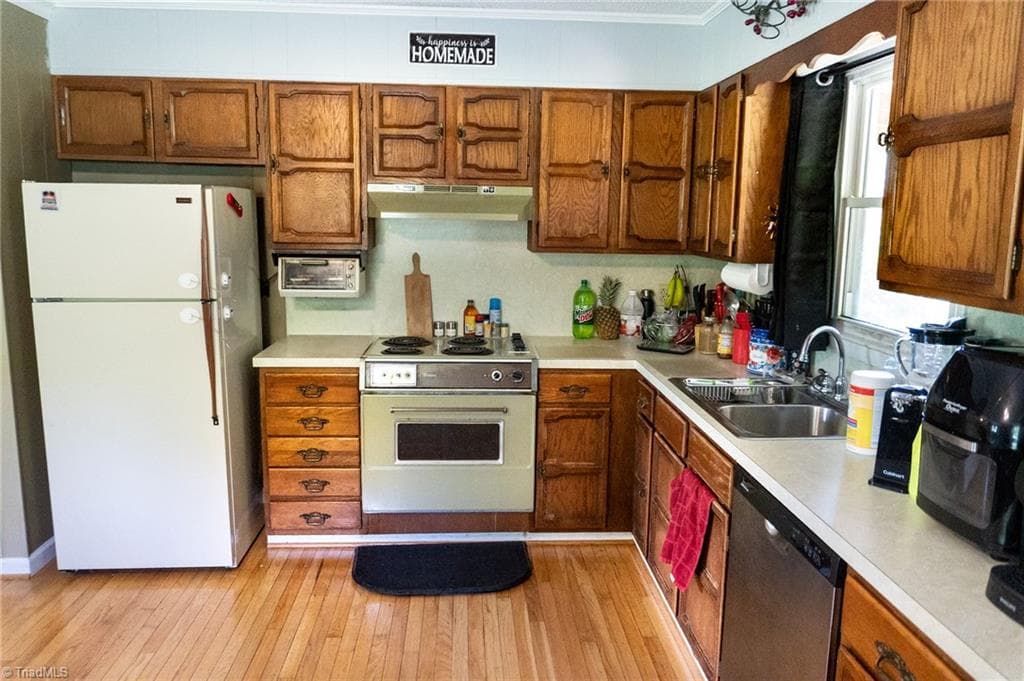 Stick/Site Built at 1744 R Chipman Drive, Yadkinville NC 27055, photo 10 of 44