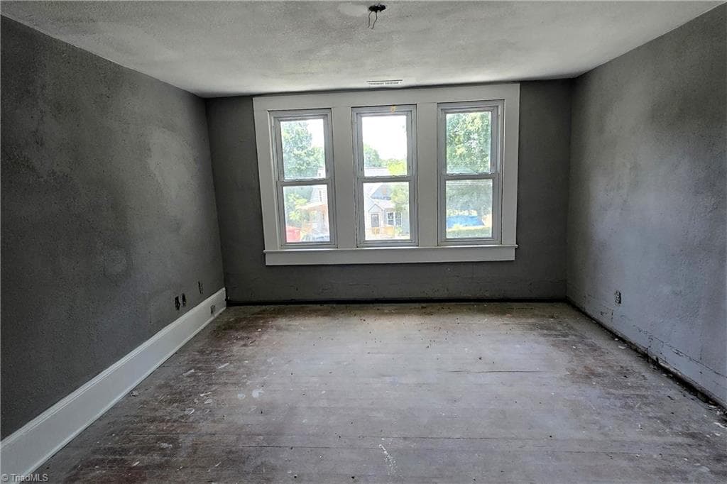 Stick/Site Built at 312 Culbreth Avenue, Thomasville NC 27360, photo 7 of 9