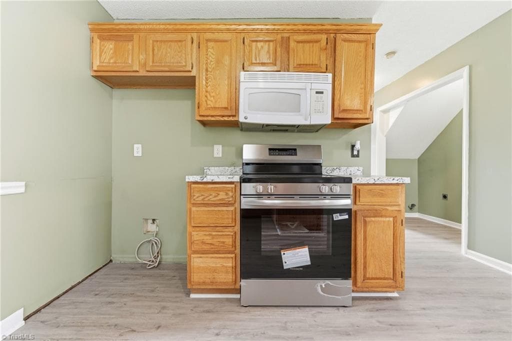Stick/Site Built at 3650 Single Leaf Court, High Point NC 27265, photo 13 of 50