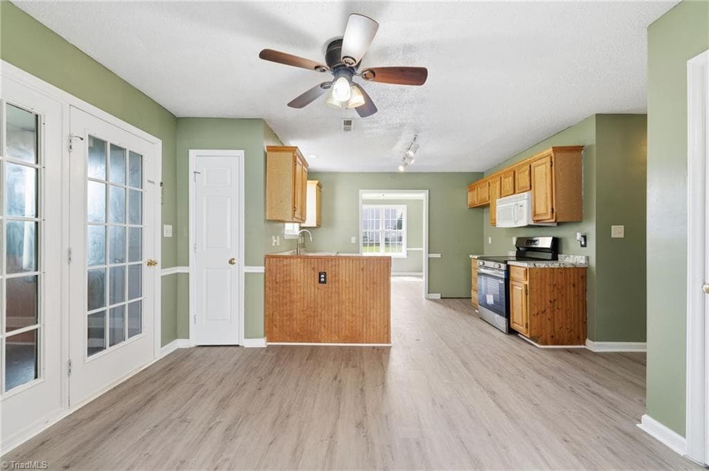 Stick/Site Built at 3650 Single Leaf Court, High Point NC 27265, photo 16 of 50