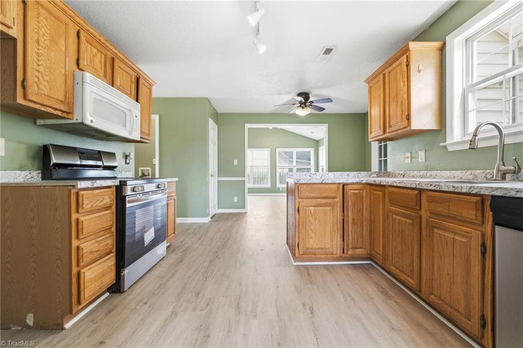 Stick/Site Built at 3650 Single Leaf Court, High Point NC 27265, photo 10 of 50