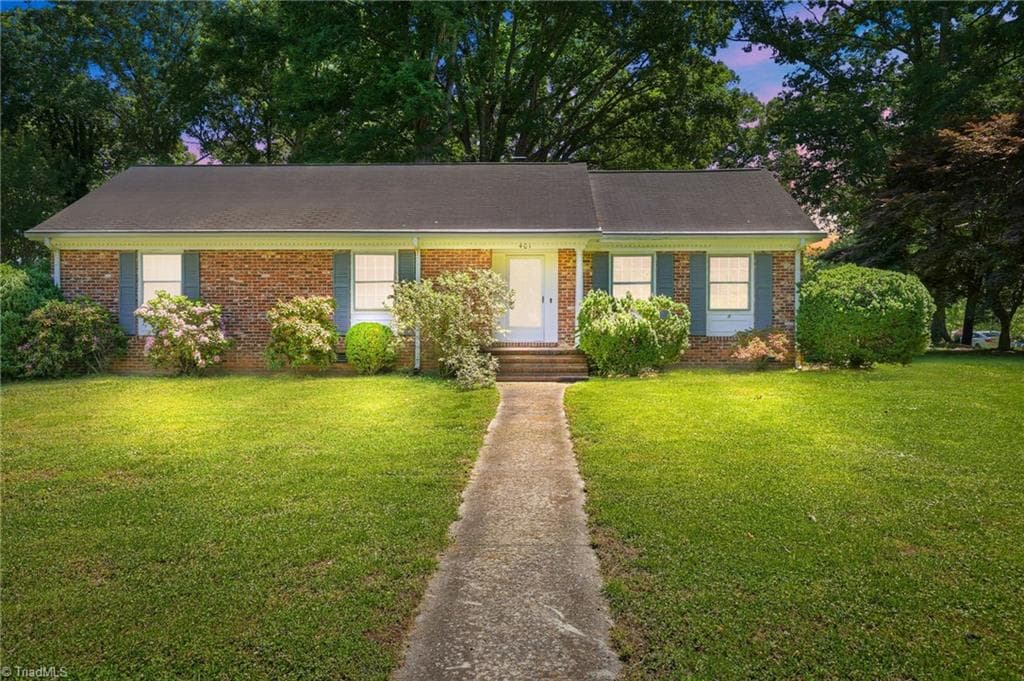 401 White Oaks Drive, Salisbury NC 28147