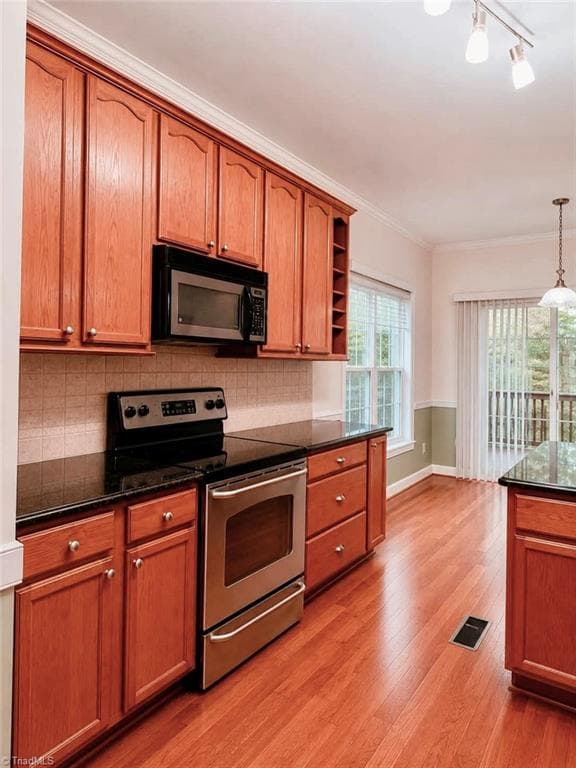 Stick/Site Built at 215 Clubmoss Way, Clemmons NC 27012, photo 25 of 30