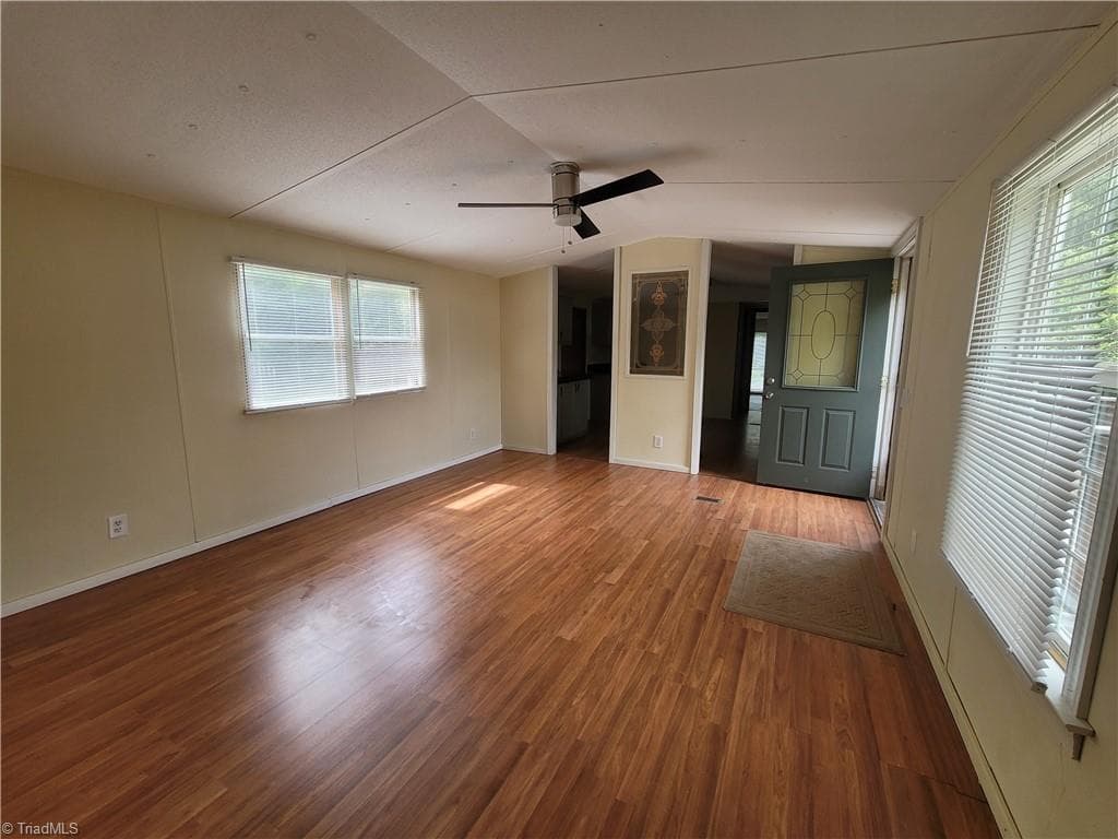 Manufactured Home at 157 College Village Drive, Eden NC 27288, photo 7 of 29