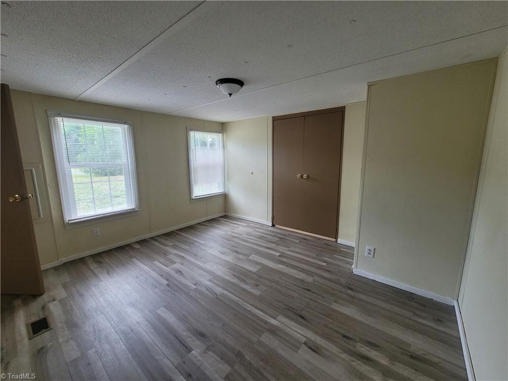 Manufactured Home at 157 College Village Drive, Eden NC 27288, photo 14 of 29