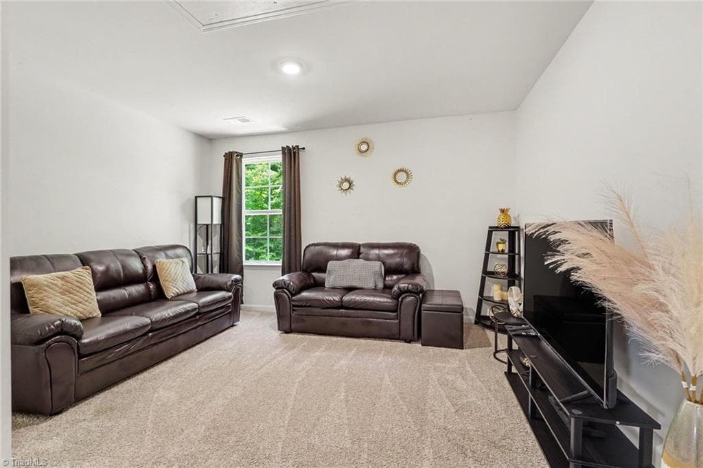 Stick/Site Built at 405 Gulliver Court, Greensboro NC 27405, photo 17 of 34