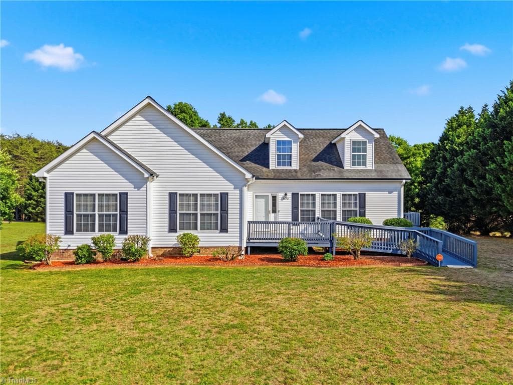 Modular at 2070 Grooms Road, Reidsville NC 27320, photo 2 of 27