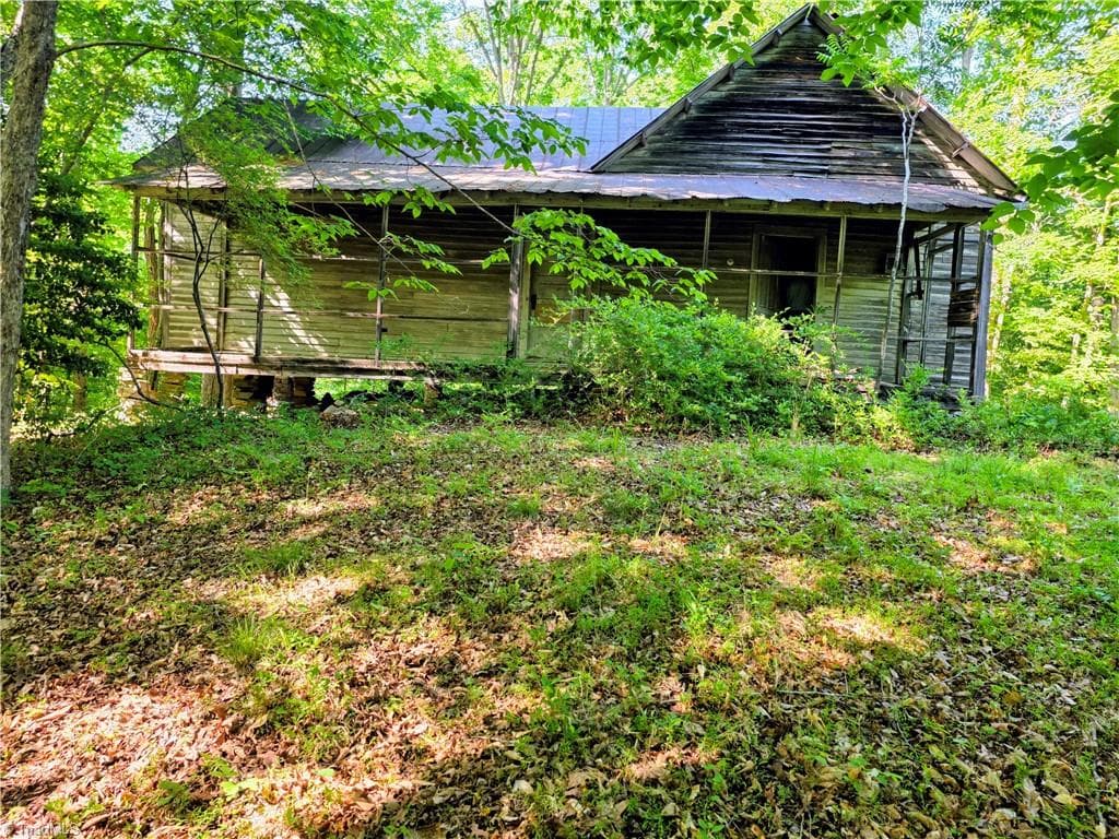 1055 Ed Booth Road, Westfield NC 27053
