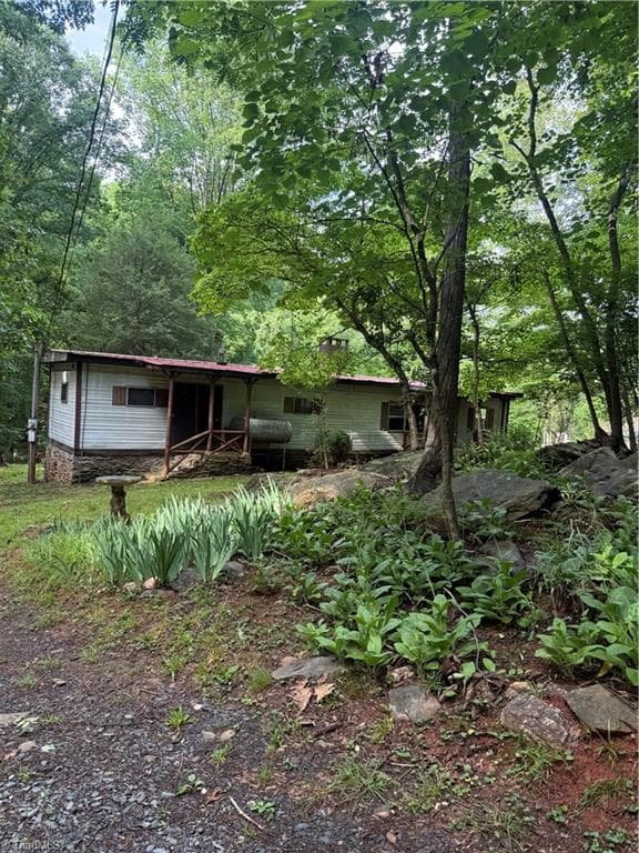 Single Family Residence at 610 E Brown Street, Randleman NC 27317, photo 4 of 10