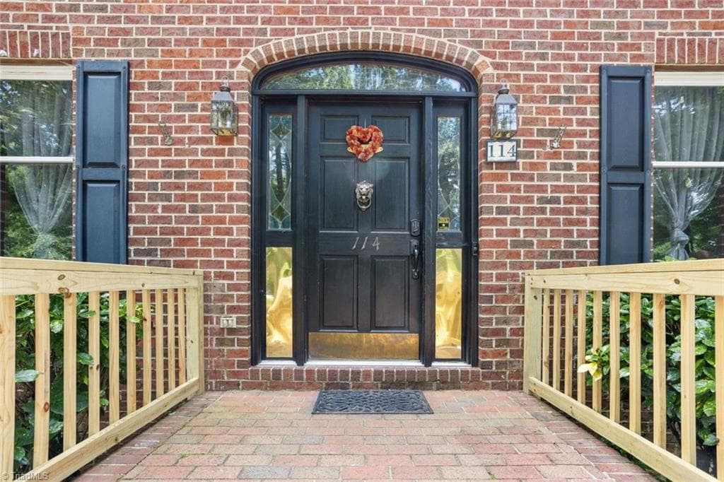 Stick/Site Built at 114 Willoughby Park Drive, High Point NC 27265, photo 3 of 50