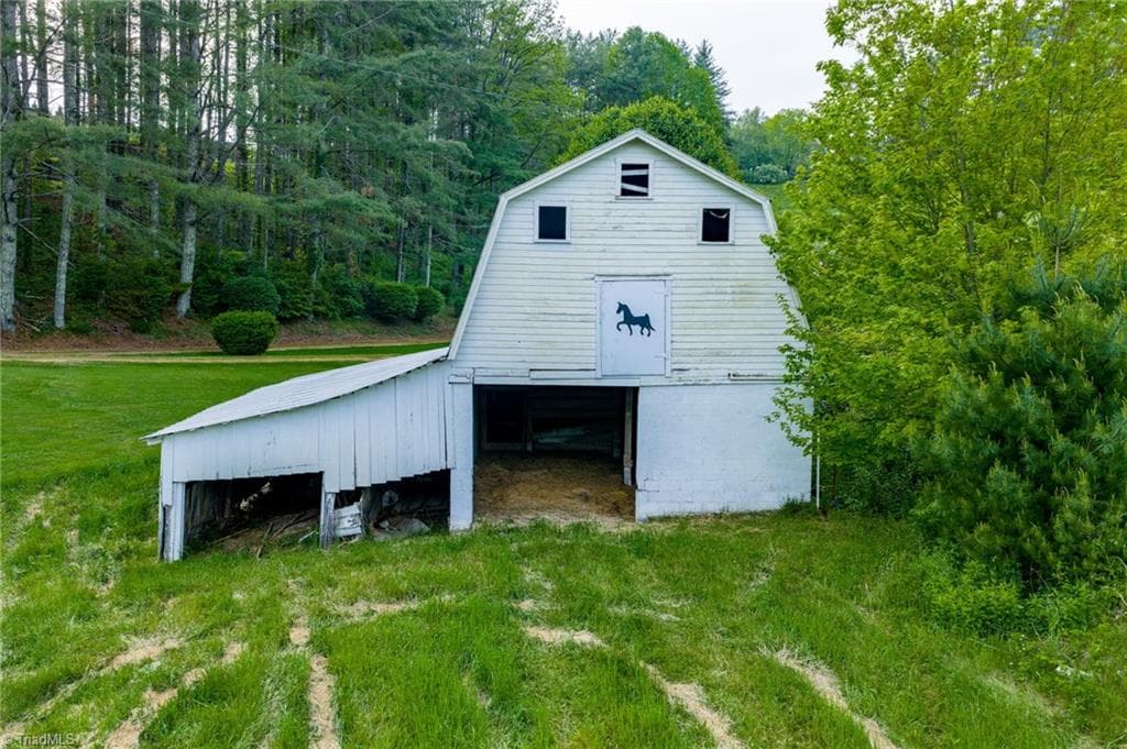 Stick/Site Built at 8693 NC Highway 88 E, Laurel Springs NC 28644, photo 43 of 44