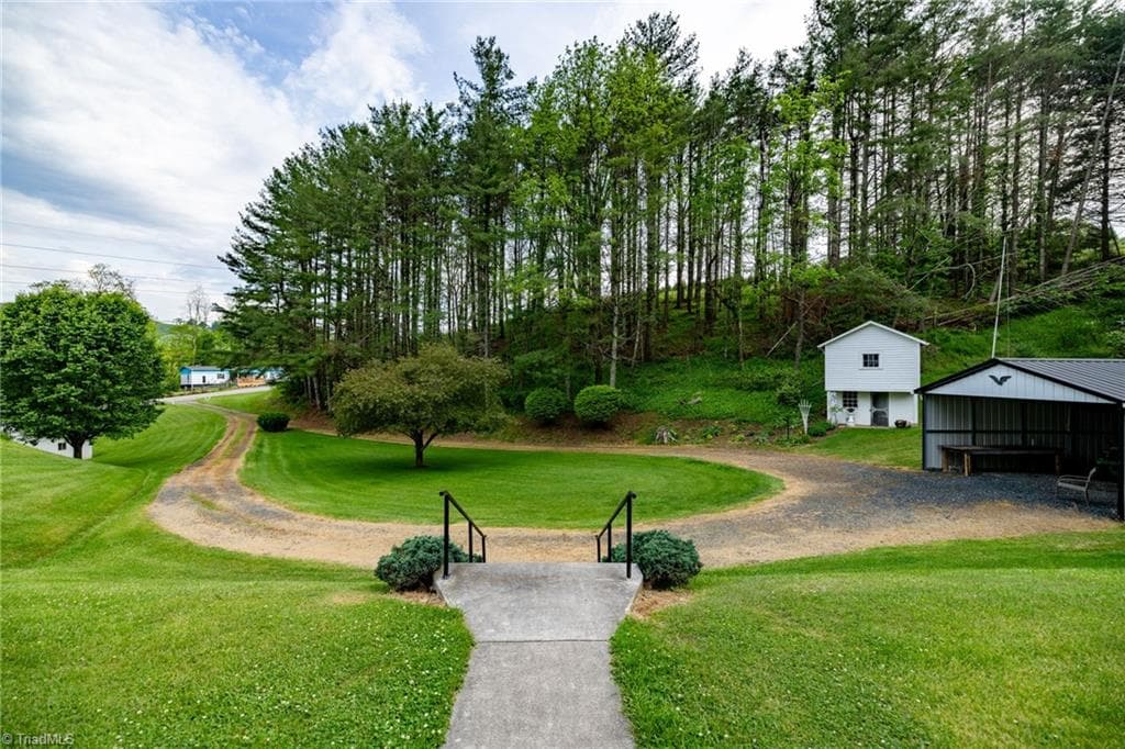 Stick/Site Built at 8693 NC Highway 88 E, Laurel Springs NC 28644, photo 10 of 44