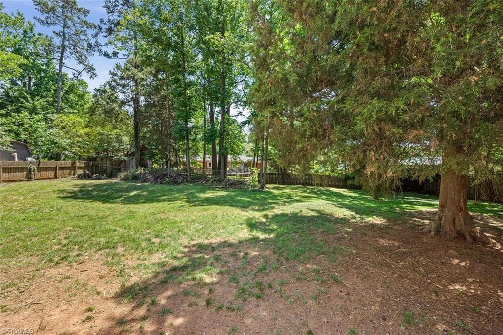 Stick/Site Built at 1111 5th Avenue, Lexington NC 27295, photo 10 of 35