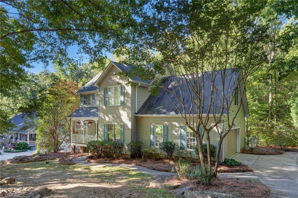 Stick/Site Built at 7509 Keating Drive, Oak Ridge NC 27310, Oak Ridge, photo 3 of 50