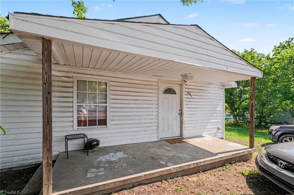 Stick/Site Built at 347 Foster Street, Burlington NC 27217, Burlington, photo 2 of 18