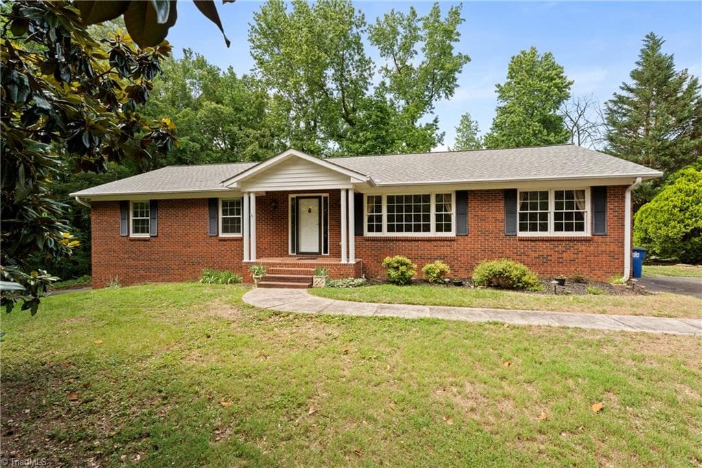 Stick/Site Built at 4095 Havenwood Drive, Winston-Salem NC 27106, Winston-Salem, photo 2 of 33