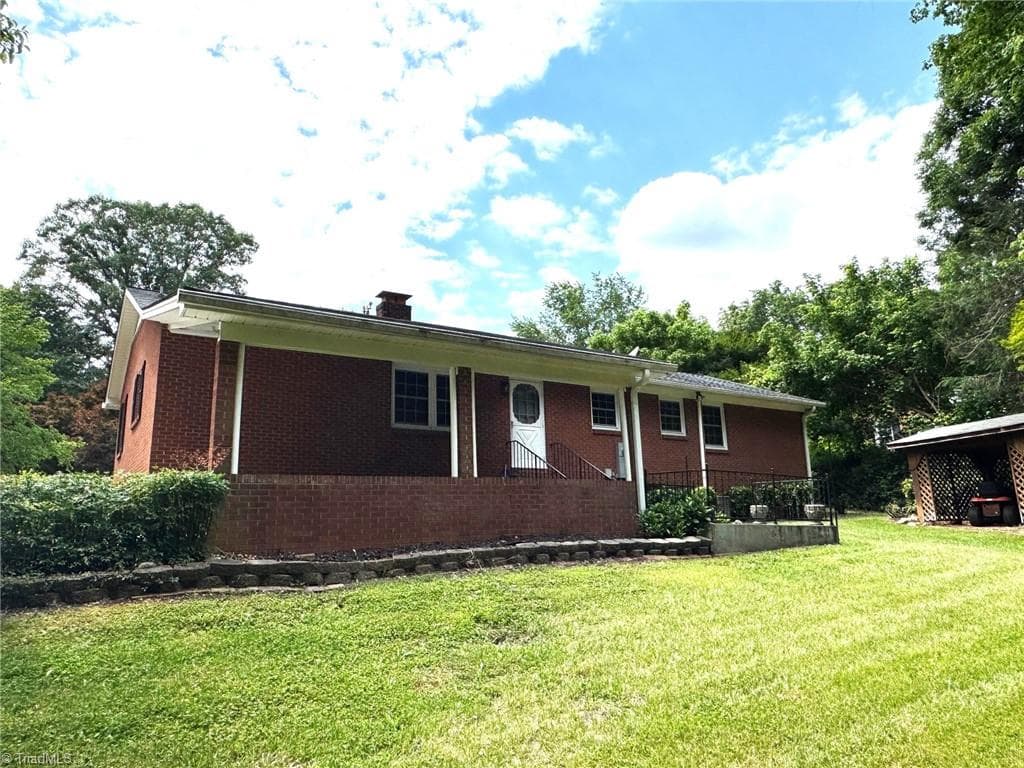 Stick/Site Built at 268 Magnolia Avenue, Mocksville NC 27028, photo 7 of 50