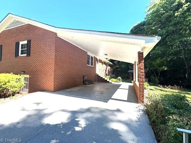 Stick/Site Built at 268 Magnolia Avenue, Mocksville NC 27028, photo 5 of 50